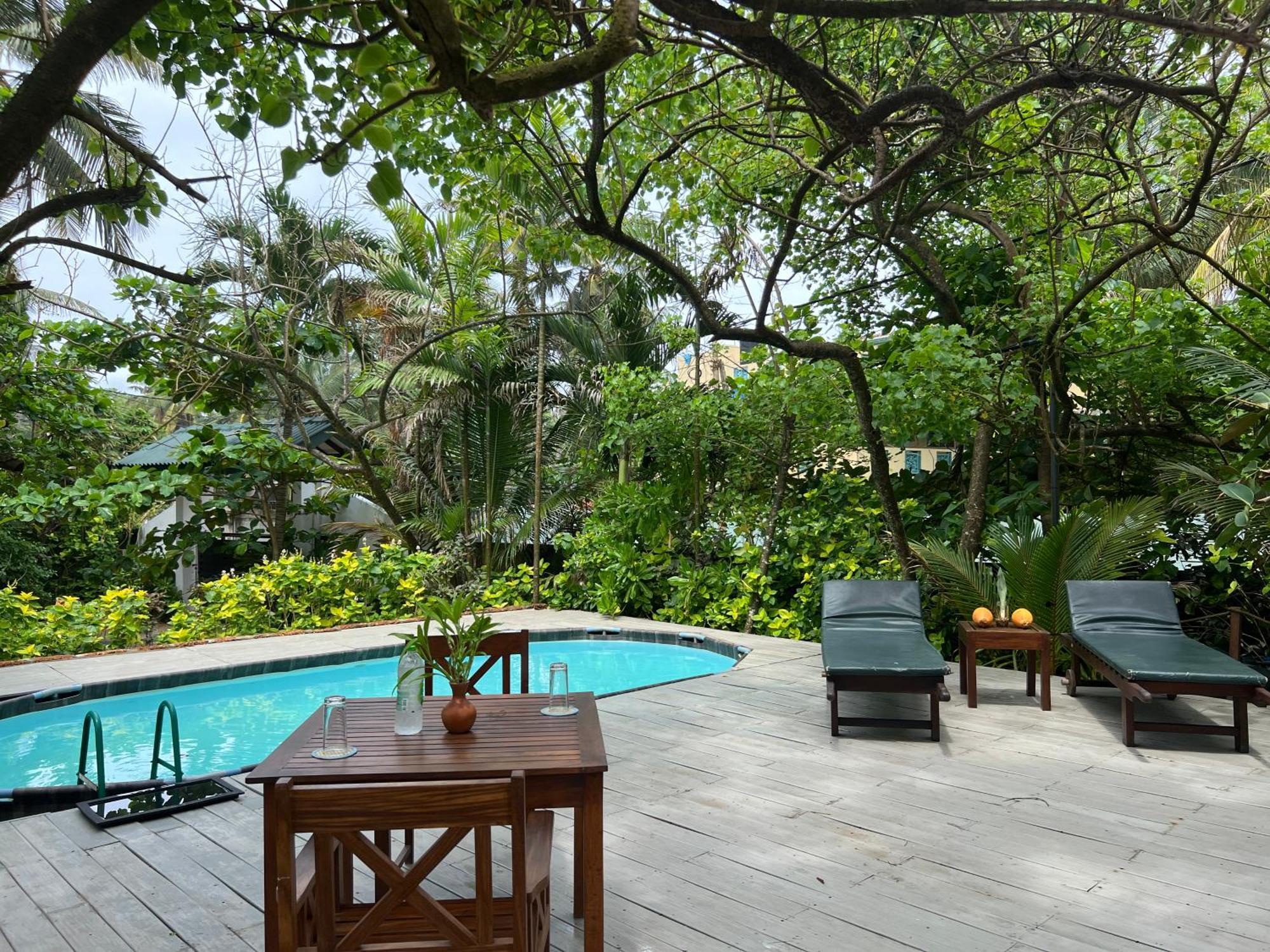 Lohas Beach Resort Villa Kalutara Exterior photo