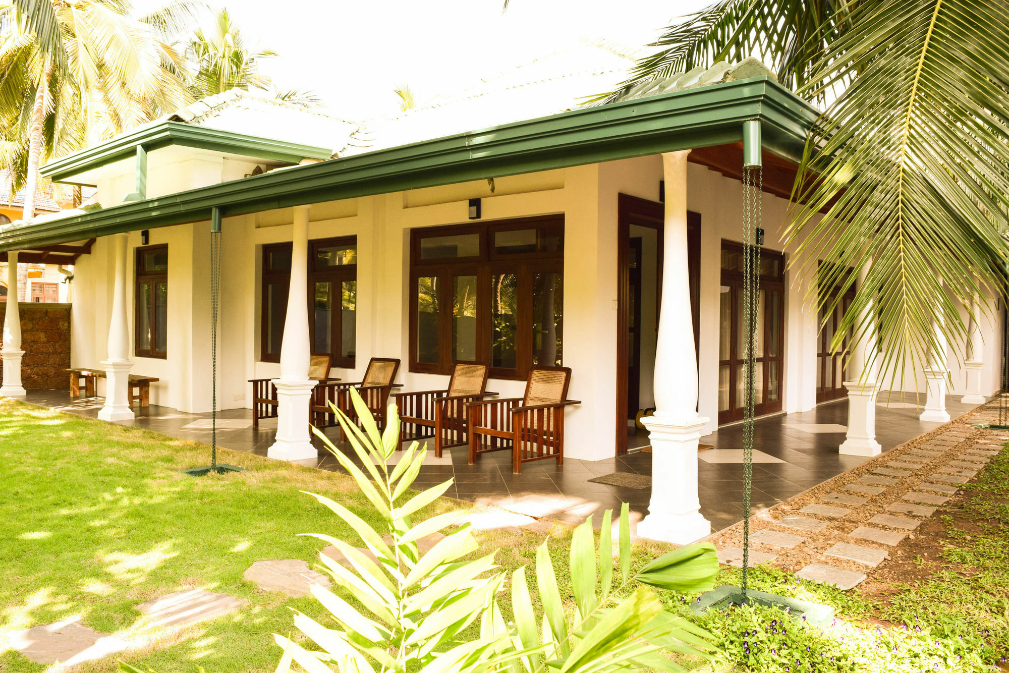 Lohas Beach Resort Villa Kalutara Exterior photo