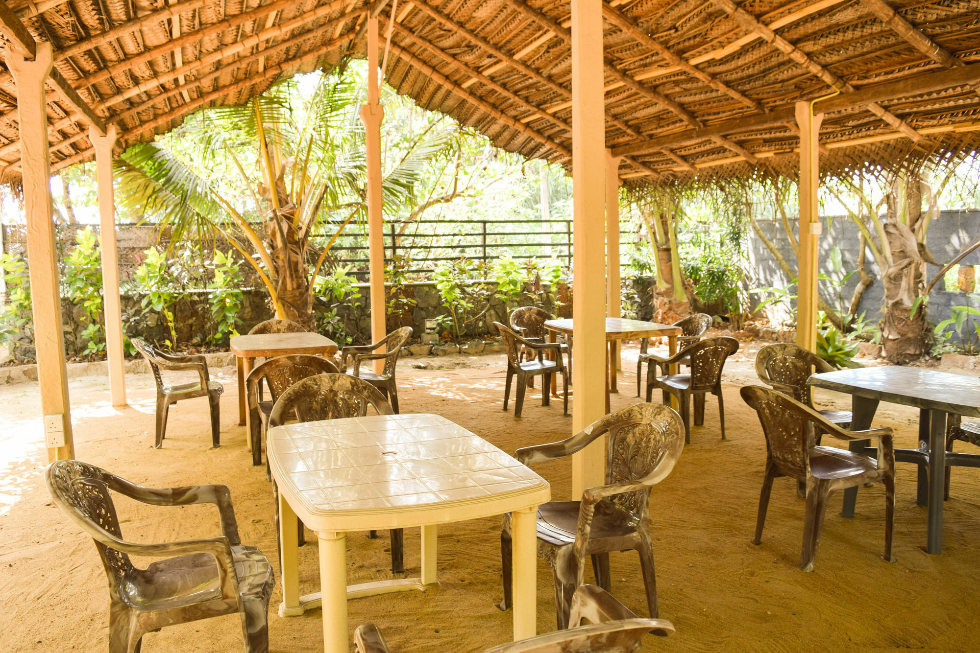 Lohas Beach Resort Villa Kalutara Exterior photo
