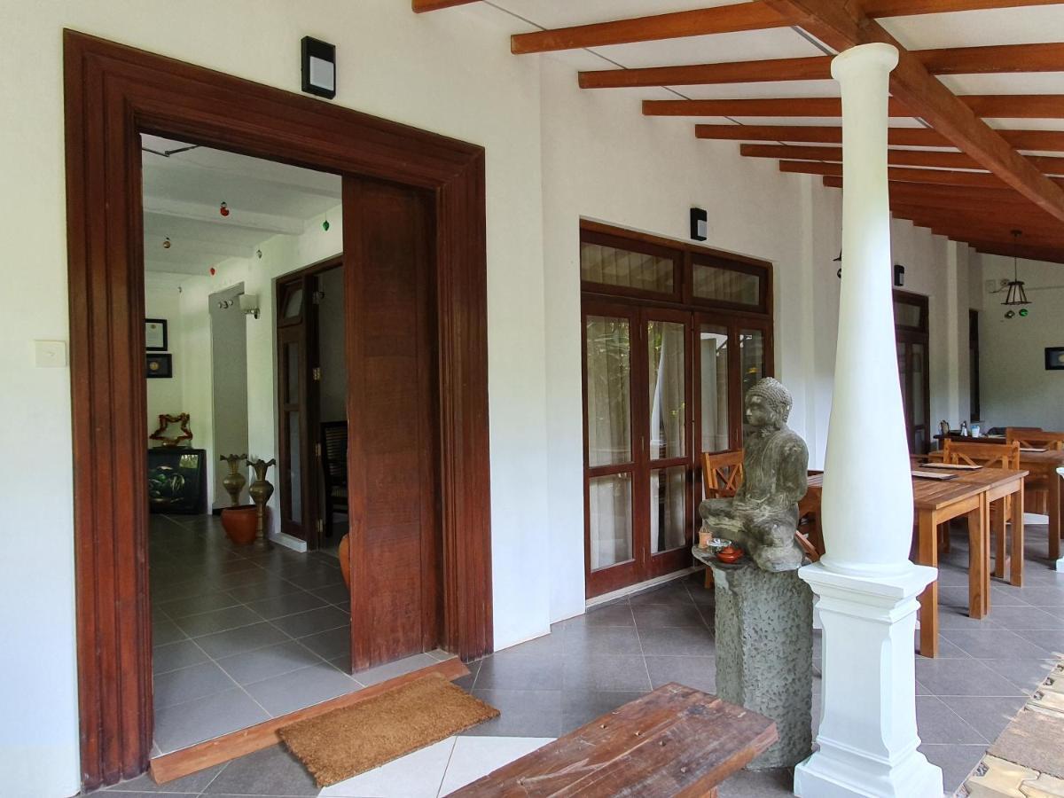 Lohas Beach Resort Villa Kalutara Exterior photo
